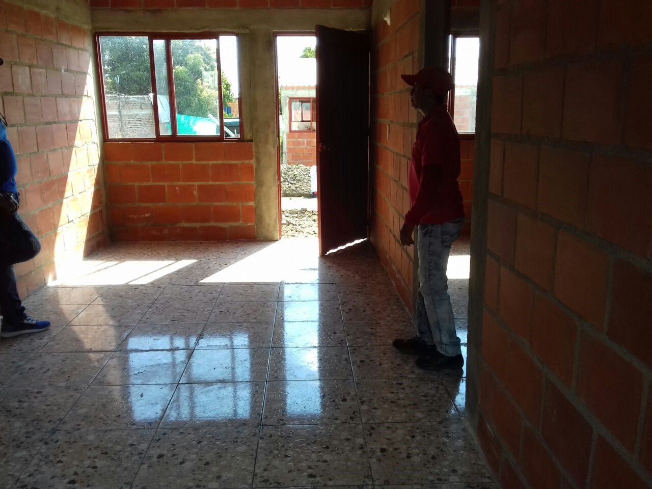 Con “La Esperanza” cumplen sueño de casa propia más de una veintena de familias en Ginebra Con “La Esperanza” cumplen sueño de casa propia más de una veintena de familias en Ginebra