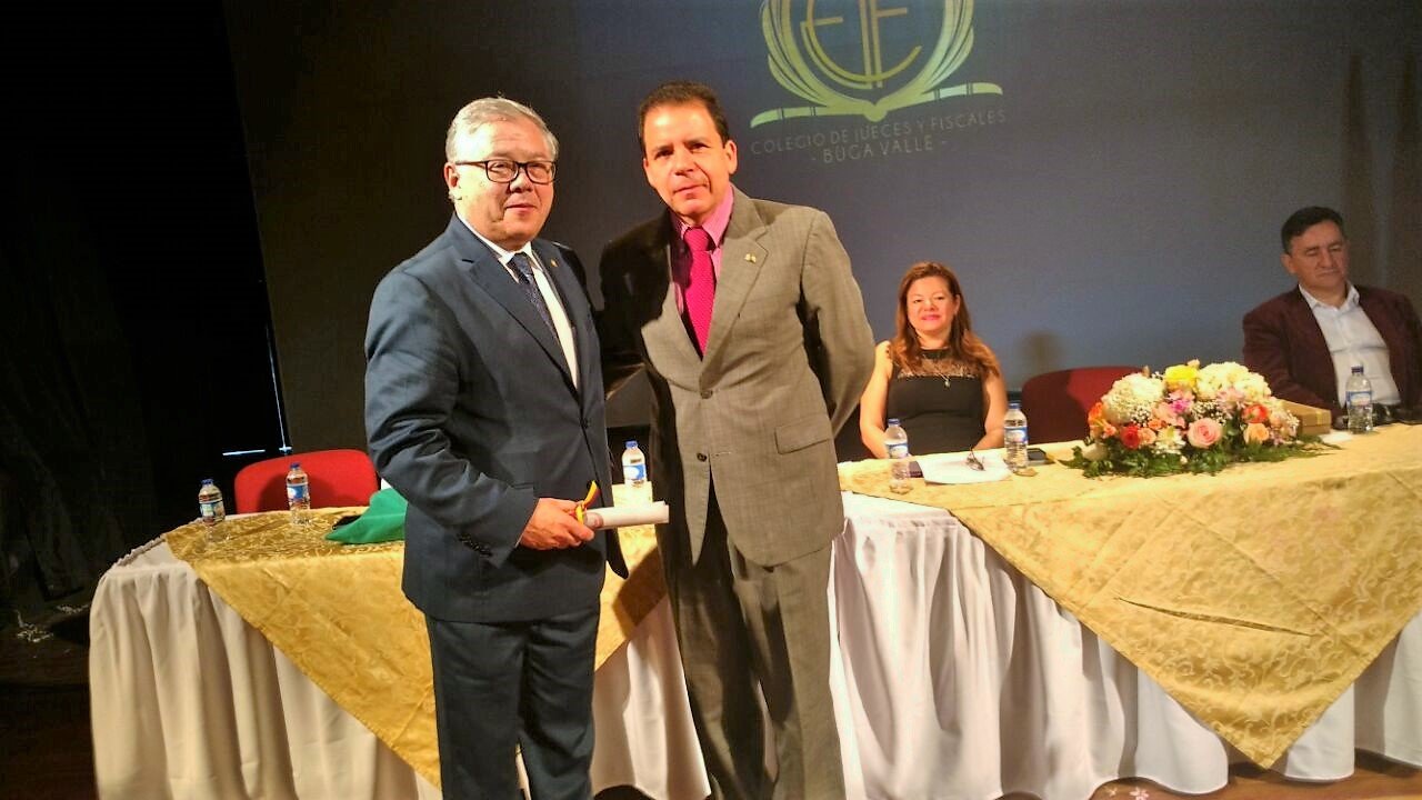 Presidente de la Corte Suprema de Justicia José Luís Barceló Camacho recibió reconocimientos en Buga