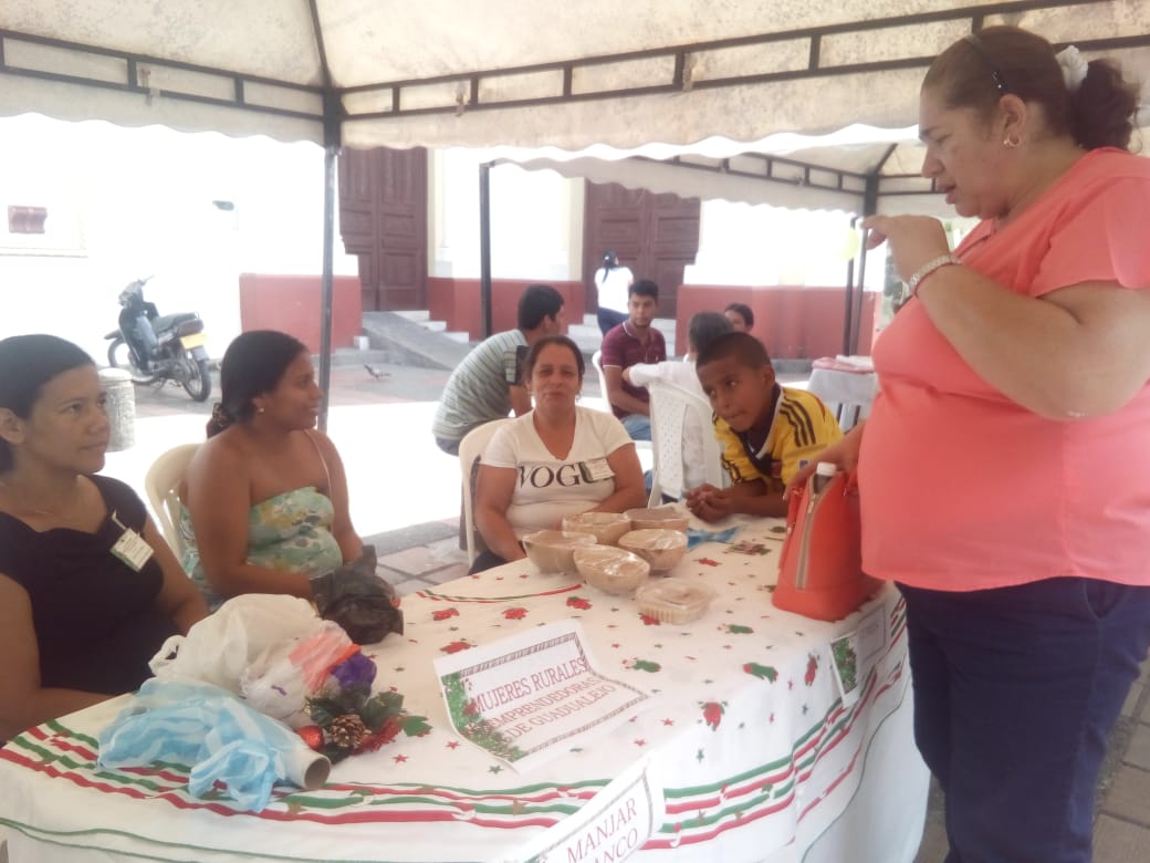 Emprendedores en Buga presentan sus productos