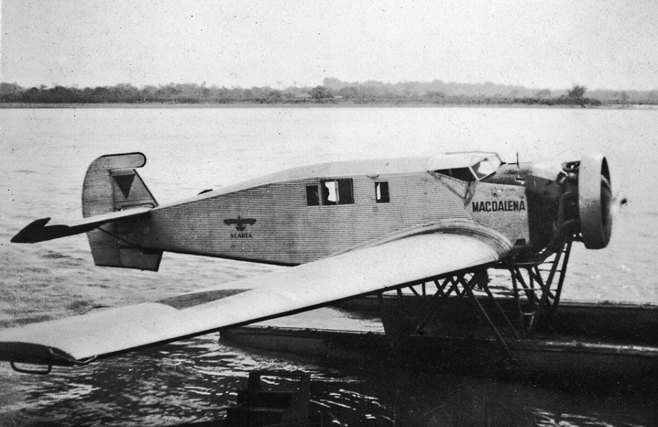 Colombia 100 años de aviación. El Valle del Cauca: “La casa de la aviación militar” Colombia 100 años de aviación. El Valle del Cauca: “La casa de la aviación militar”