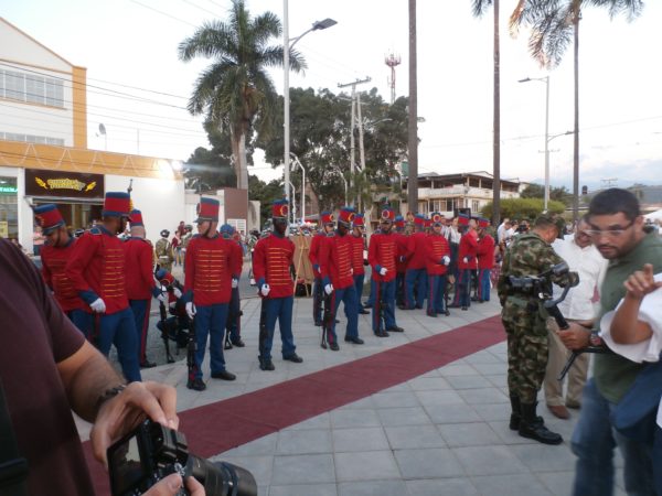 Monumento a 100 años del Batallón de Artillería Batalla de Palacé se descubrió en aniversario de Buga