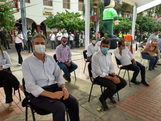 Plan Nacional Navidad 2020 en el Valle del Cauca, lanzó en Buga Ministro de Defensa Carlos Holmes Trujillo Plan Nacional Navidad 2020 en el Valle del Cauca, lanzó en Buga Ministro de Defensa Carlos Holmes Trujillo