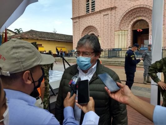 Plan Nacional Navidad 2020 en el Valle del Cauca, lanzó en Buga Ministro de Defensa Carlos Holmes Trujillo Plan Nacional Navidad 2020 en el Valle del Cauca, lanzó en Buga Ministro de Defensa Carlos Holmes Trujillo