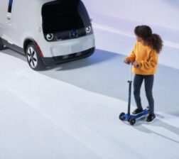 EMPRESA NURO PRESENTÓ NUEVO ROBOT CON AIRBAGS EXTERNO PARA PEATONES EMPRESA NURO PRESENTÓ NUEVO ROBOT CON AIRBAGS EXTERNO PARA PEATONES