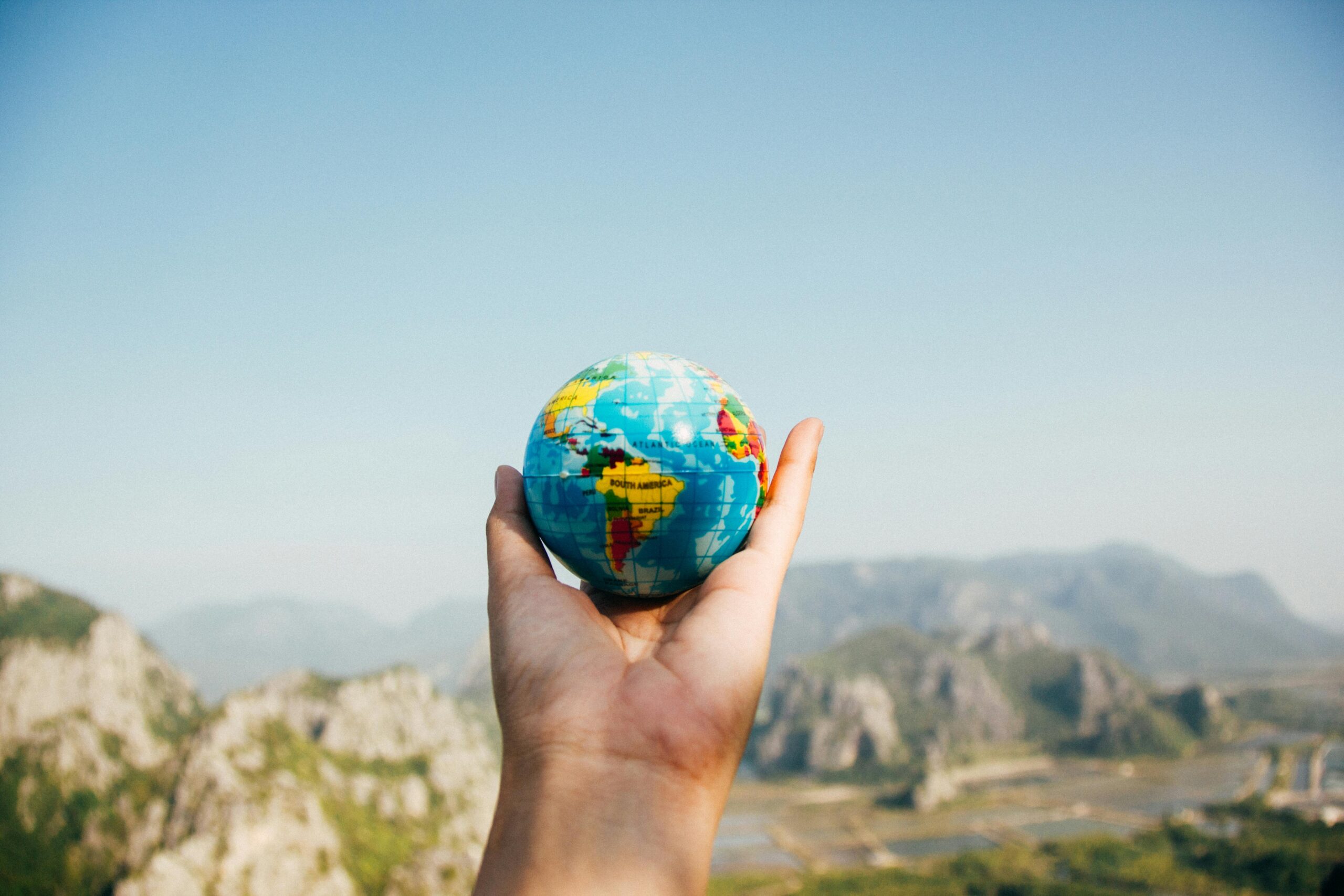 Descubre los destinos que abren sus puertas a los colombianos ¡solo con el pasaporte en mano!