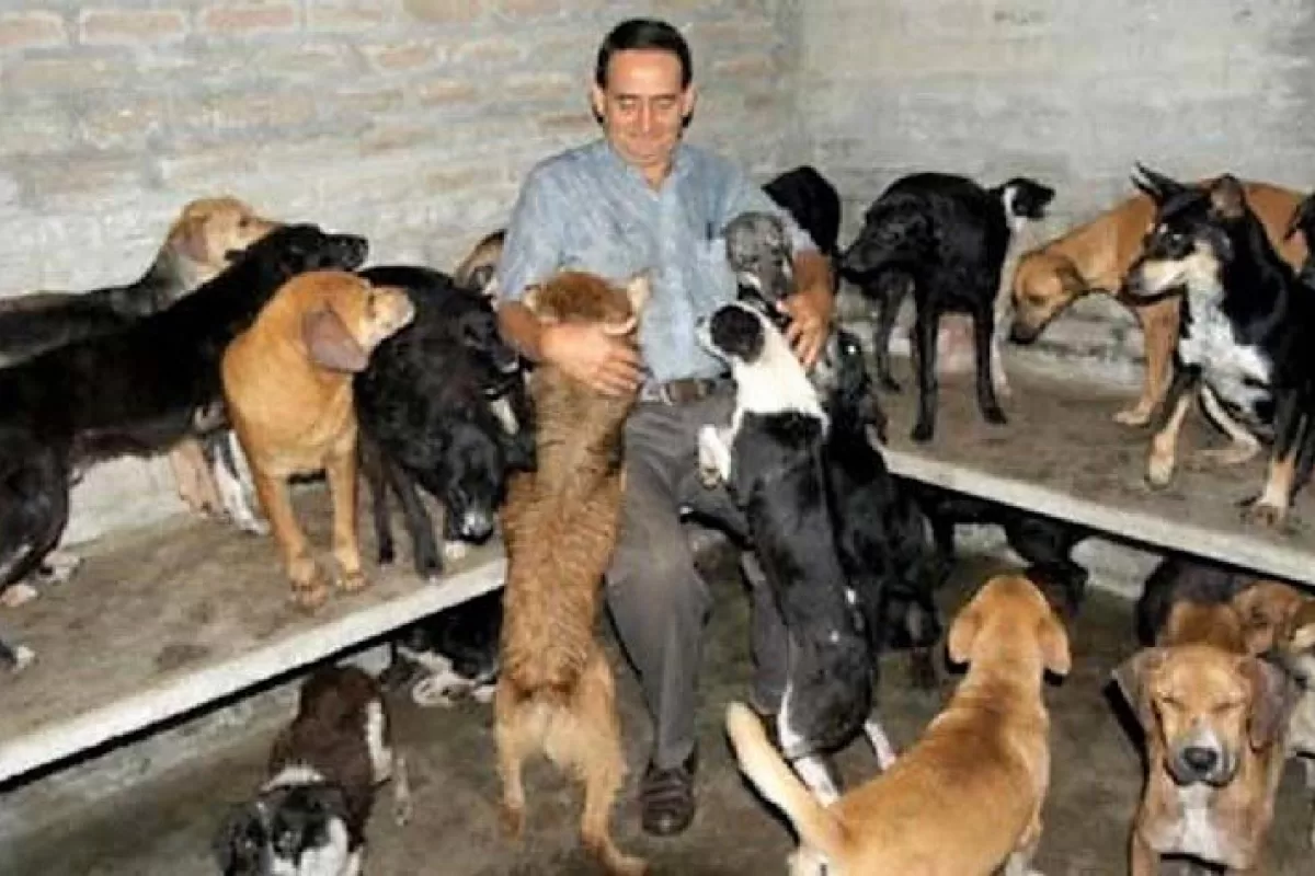 Edgar Tascón, el gran padre protector de los animales desamparados Edgar Tascón, el gran padre protector de los animales desamparados