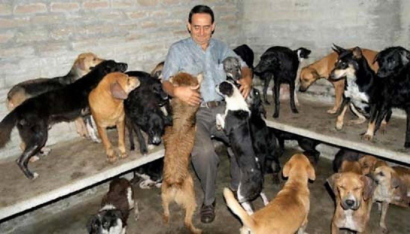 Edgar Tascón, el gran padre protector de los animales desamparados Edgar Tascón, el gran padre protector de los animales desamparados