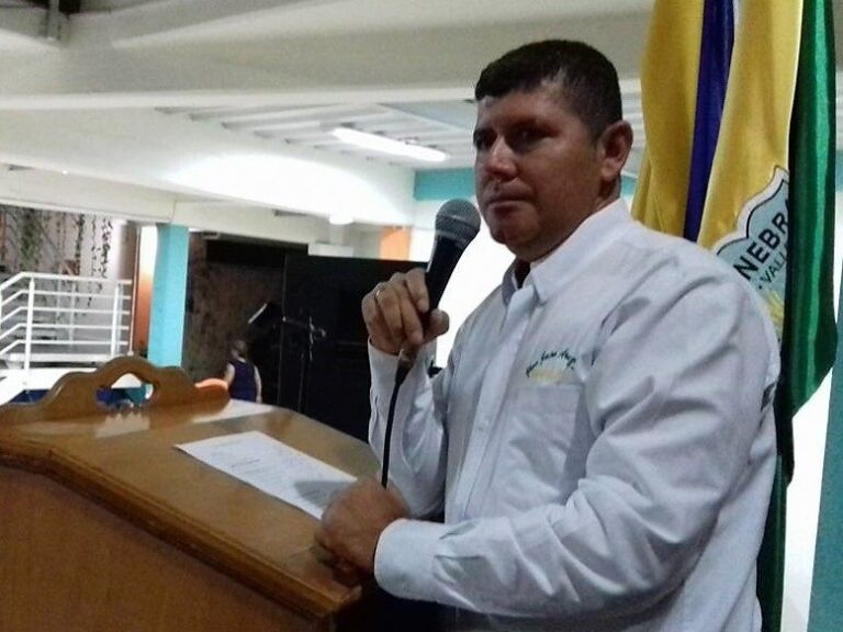 Alcalde de Ginebra -Valle- John Jairo Aragón Becerra se destaca por apoyar iniciativas del Consejo Municipal de Política Social Alcalde de Ginebra -Valle- John Jairo Aragón Becerra se destaca por apoyar iniciativas del Consejo Municipal de Política Social