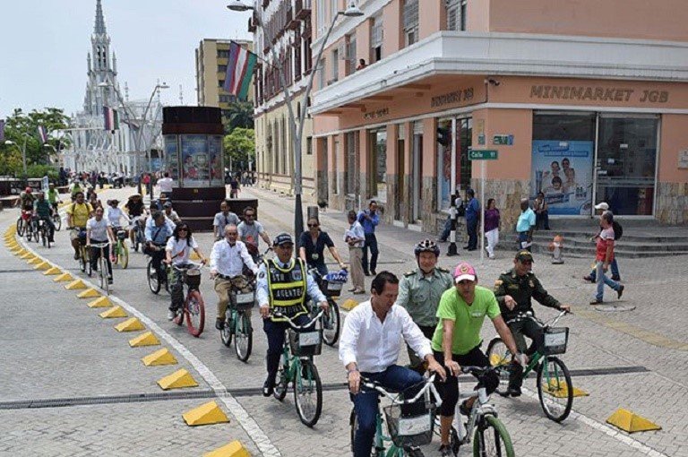Biciusuarios en Cali recibirán talleres de seguridad Biciusuarios en Cali recibirán talleres de seguridad