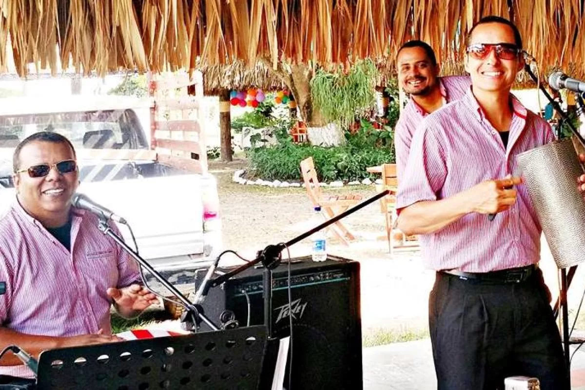 En el Cerrito-Valle se celebra 20 de Julio con serenata de música andina colombiana en el Barrio El Rosario