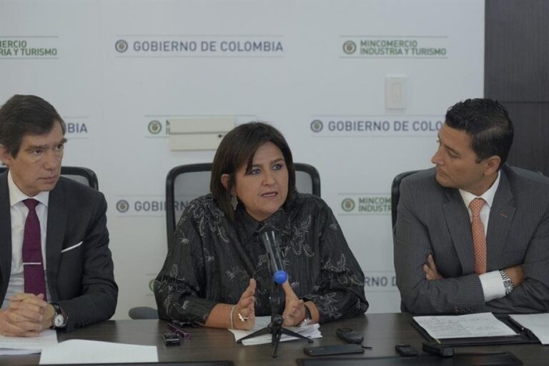 "Menos Trámites,Más Simples"busca a través de campaña Gobierno Nacional