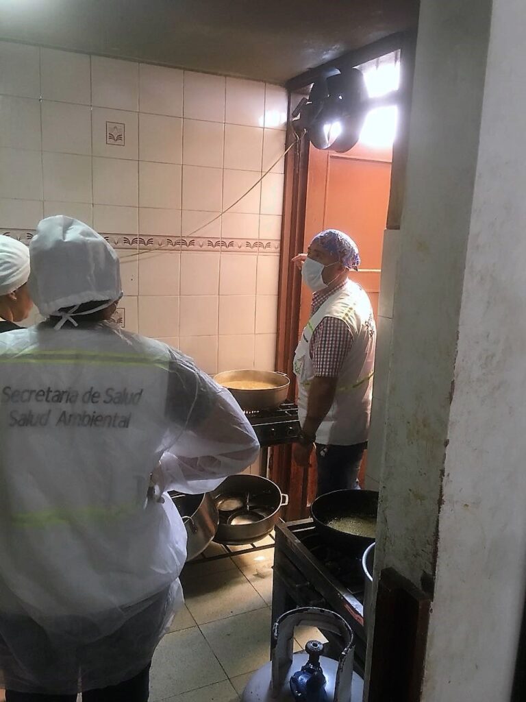 En Buga se hacen controles sanitarios en establecimientos de cara a la Semana Santa En Buga se hacen controles sanitarios en establecimientos de cara a la Semana Santa