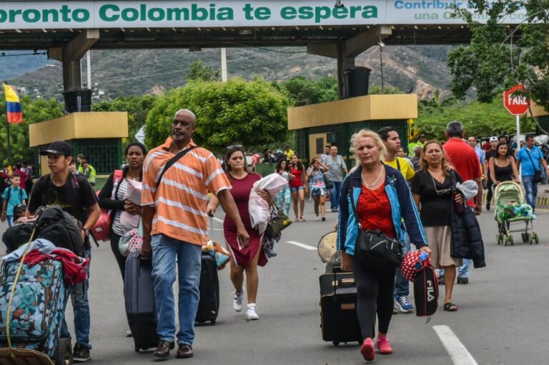 Colombia pide apoyo alimentario para enfrentar crisis por migración venezolana Colombia pide apoyo alimentario para enfrentar crisis por migración venezolana