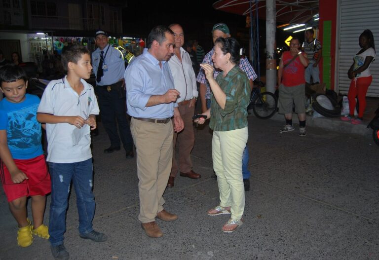 Inicia en Tuluá fase de socialización de andenes de la Transversal 12 y otras noticias Inicia en Tuluá fase de socialización de andenes de la Transversal 12 y otras noticias