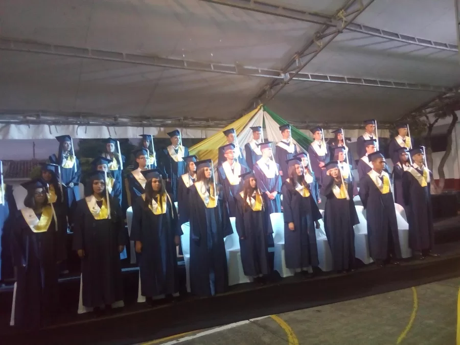 Colegio Diocesano Gimnasio Central del Valle de Buga gradúa promoción de bachilleres 2017-2018 Colegio Diocesano Gimnasio Central del Valle de Buga gradúa promoción de bachilleres 2017-2018