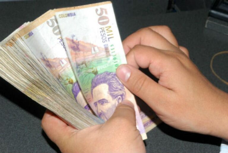 Presupuesto de la Nación para el 2019 será de 258,9 billones de pesos; $160,2 billones irán para funcionamiento y $46,8 billones para inversión Presupuesto de la Nación para el 2019 será de 258,9 billones de pesos; $160,2 billones irán para funcionamiento y $46,8 billones para inversión