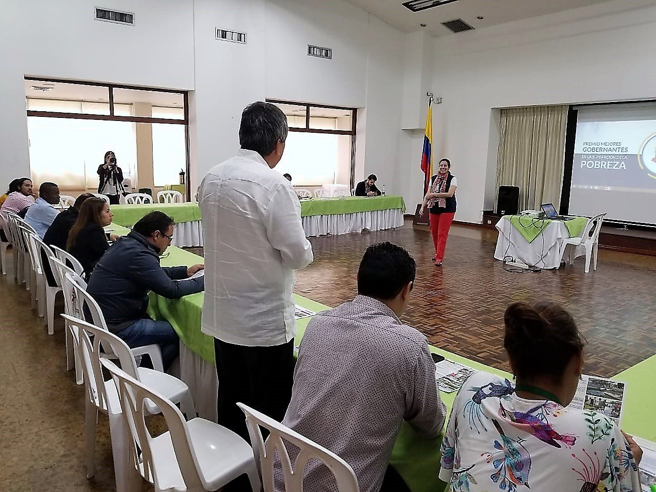 Buga entre las 30 ciudades colombianas que mejor trabaja en la superación de la pobreza Buga entre las 30 ciudades colombianas que mejor trabaja en la superación de la pobreza