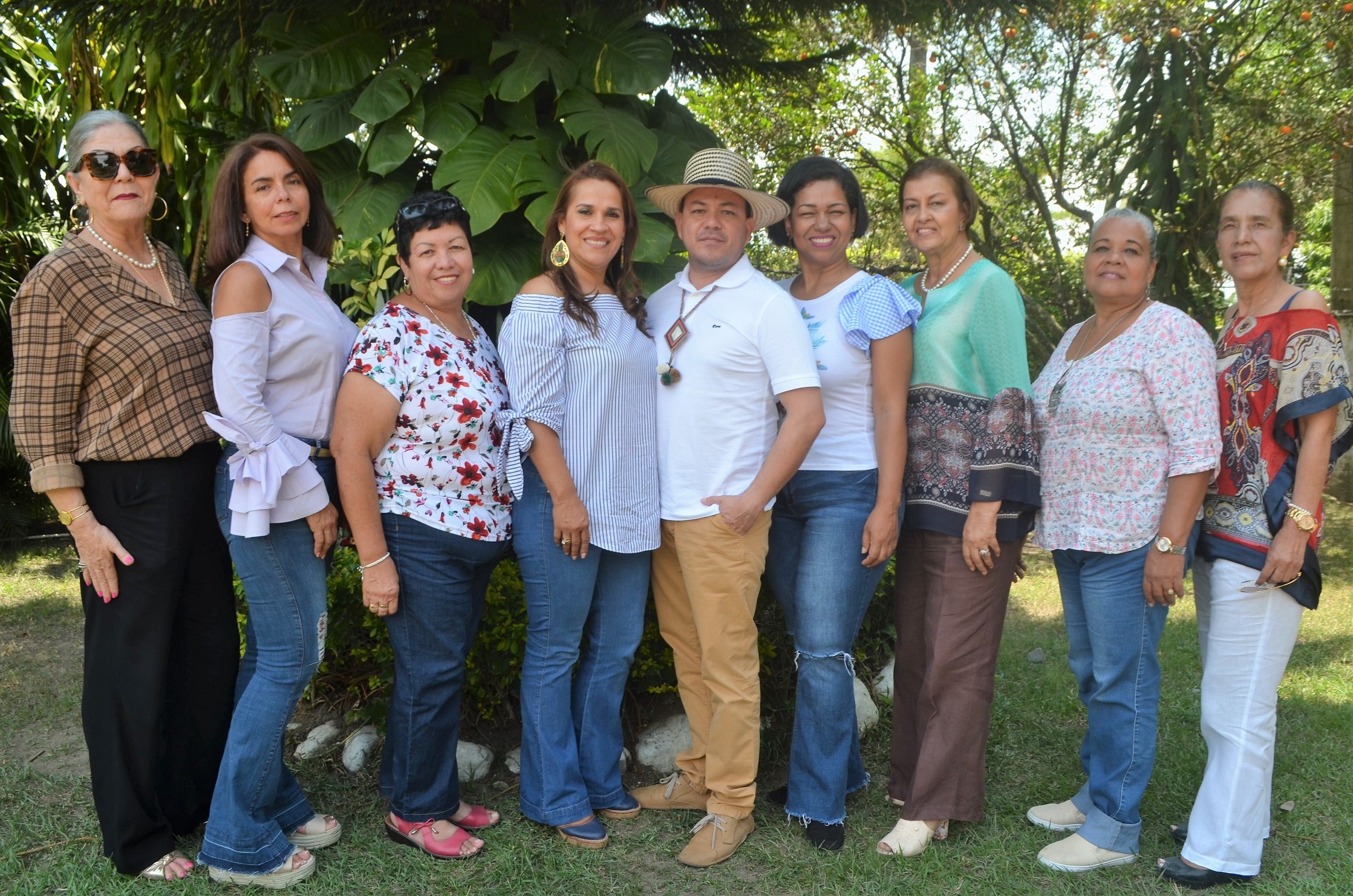 El Presbítero Fredy Andrés Quimbayo Castaño Párroco de  Nuestra Señora del Perpetuo Socorro de El Cerrito-Valle celebró su cumpleaños
