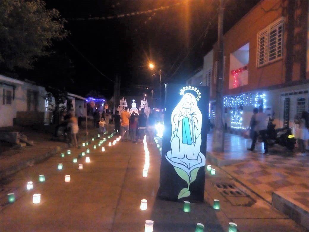 Alumbrado navideño una tradición que une familias y comunidades Alumbrado navideño una tradición que une familias y comunidades