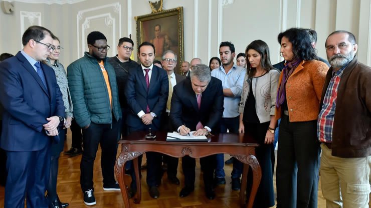 Se hará veeduría y seguimiento a recursos para fortalecer la educación superior pública en Colombia, un poco más 4.5 de billones se asignarán, según Gobierno Nacional