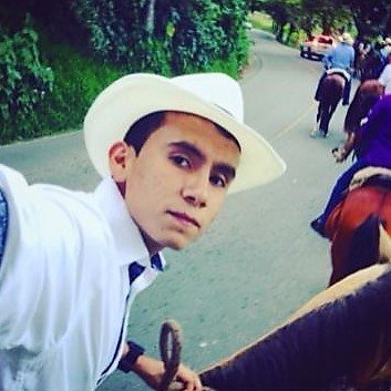 Harold Esteban Bolaños Serna, talento Gimnasiano de Buga que brilla internacionalmente Harold Esteban Bolaños Serna, talento Gimnasiano de Buga que brilla internacionalmente