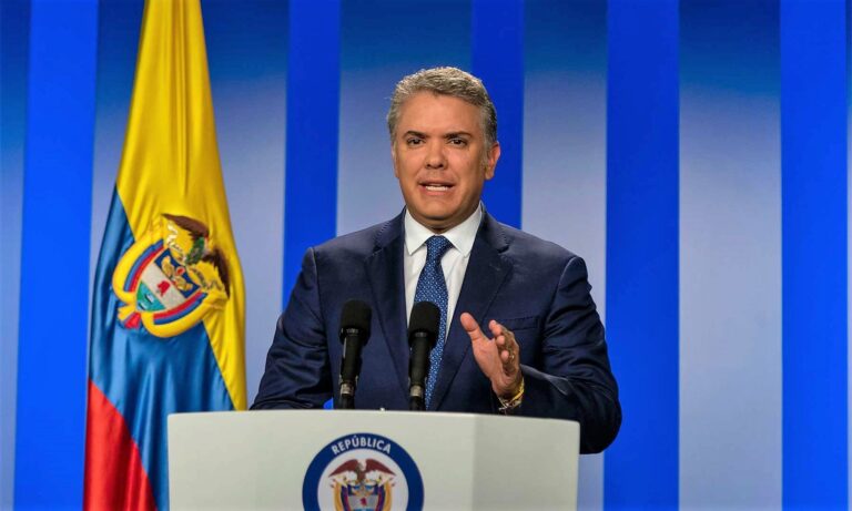 Tres días de duelo nacional por víctimas de atentado en Escuela de Policía General Santander decreta Presidente Iván Duque Tres días de duelo nacional por víctimas de atentado en Escuela de Policía General Santander decreta Presidente Iván Duque
