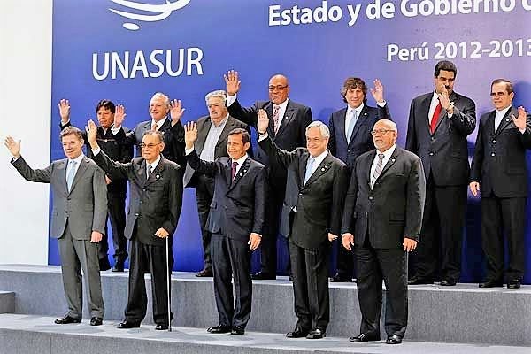 Agoniza Unasur,se abre camino Prosur