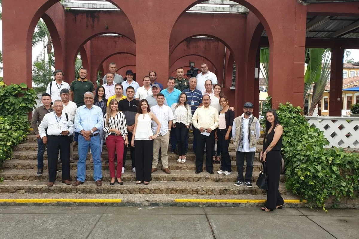Sociales en Buga.Celebración del Día Nacional del Periodista en el Hotel Guadalajara/Cumpleaños del destacado empresario Darío Valencia