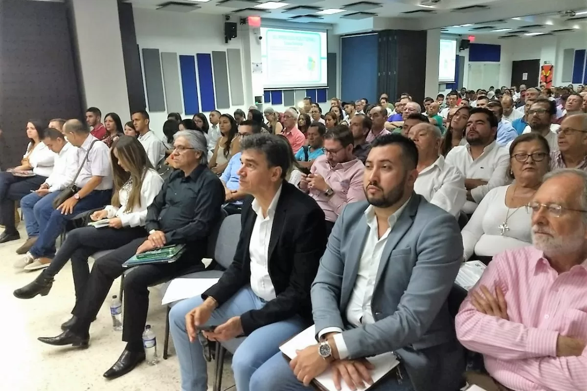 Nutrida asistencia en Cartago a Conferencia "Mitos y Realidades" de los Procesos Electorales en Colombia Nutrida asistencia en Cartago a Conferencia "Mitos y Realidades" de los Procesos Electorales en Colombia