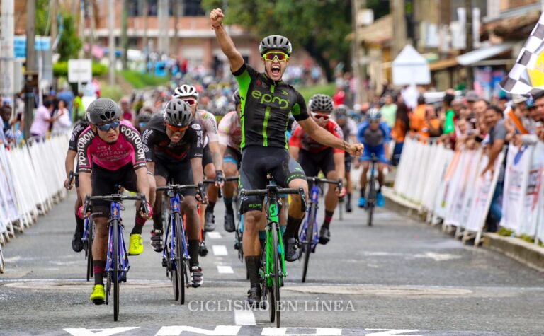 Jaime Castañeda líder en segunda etapa de Vuelta al Valle