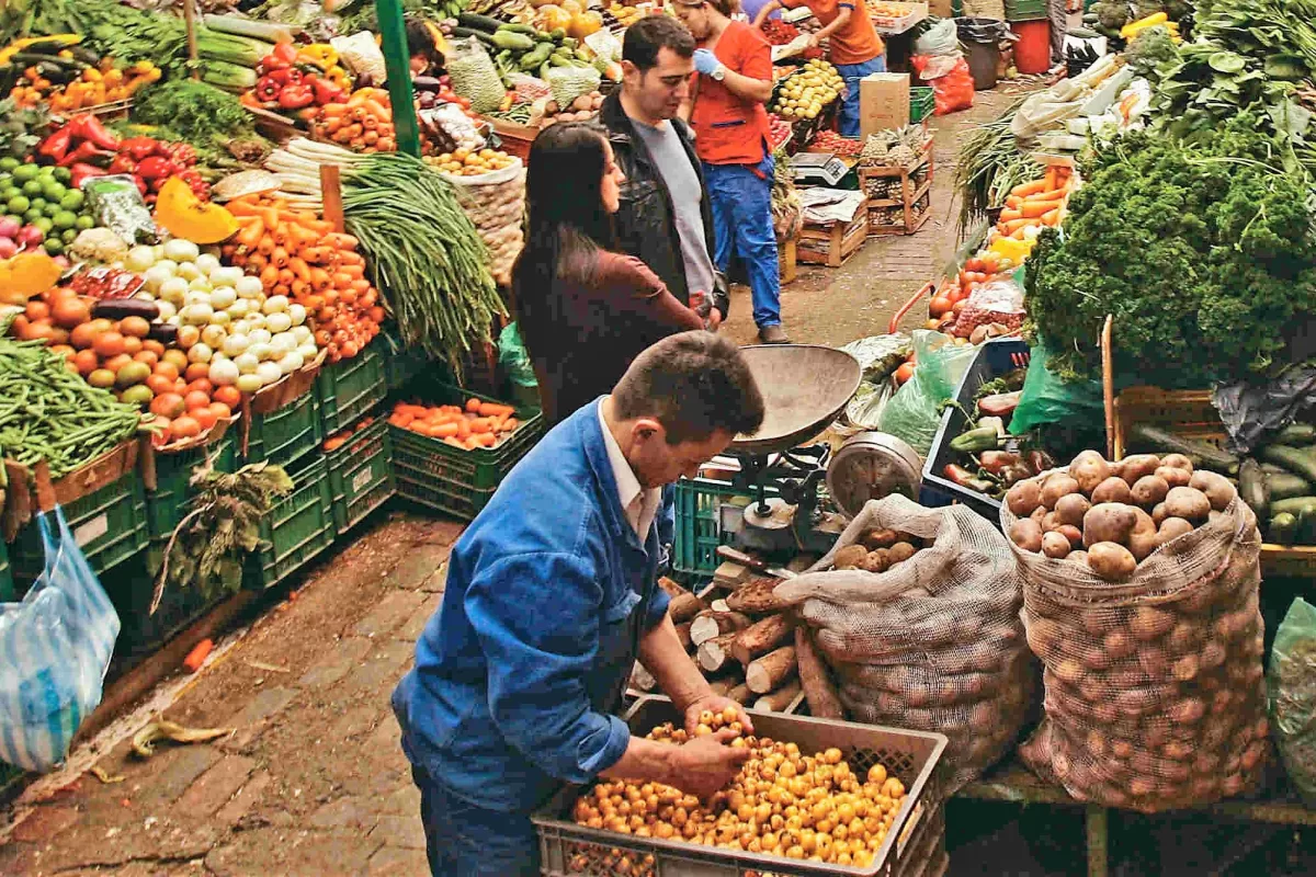 Se elevan los precios en la economía por el paro indígena en la vía Panamericana Se elevan los precios en la economía por el paro indígena en la vía Panamericana