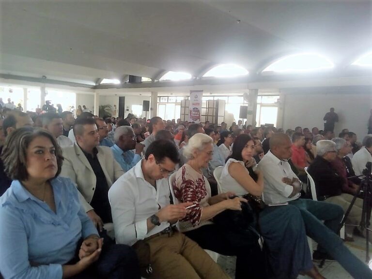 Multitudinaria asistencia en Tuluá a conferencia "Mitos y Realidades" de los Procesos Electorales en Colombia