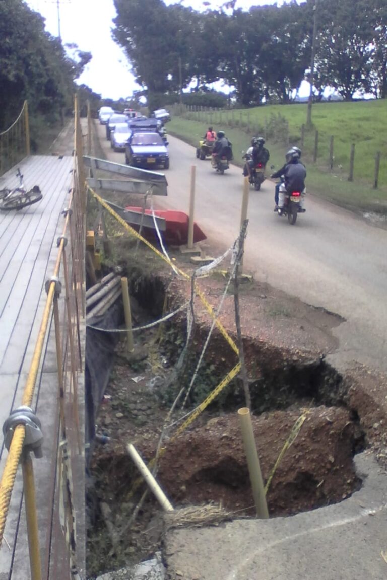 Darién a punto de quedar incomunicado por derrumbe de puente construido con dinero de regalías Darién a punto de quedar incomunicado por derrumbe de puente construido con dinero de regalías