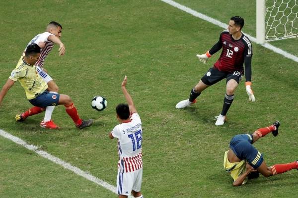 Colombia vence a Paraguay 1-0 y clasifica primera del grupo B de Copa América 2019