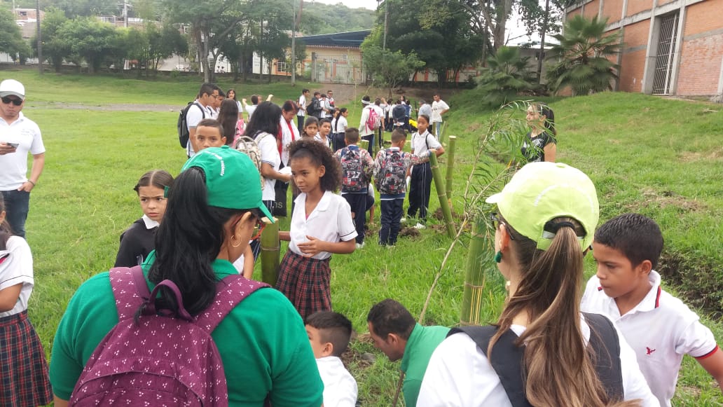 Institución Educativa Agrícola de Buga es amiga de la naturaleza Institución Educativa Agrícola de Buga es amiga de la naturaleza