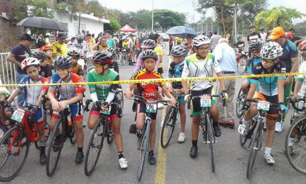 Clásica de ciclismo de Guacarí en Fiestas de San Roque y 25 años de I.E. Pedro Vicente Abadía Clásica de ciclismo de Guacarí en Fiestas de San Roque y 25 años de I.E. Pedro Vicente Abadía