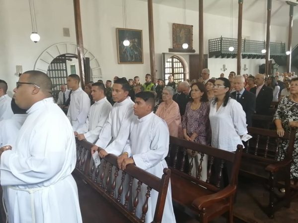 Misa de acción de gracias en catedral de Buga en conmemoración del 7 de agosto Misa de acción de gracias en catedral de Buga en conmemoración del 7 de agosto