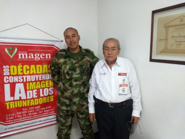 100 años del Batallón Palacé,Tte. Coronel Mauricio Ruiz Espinosa habla con el Lic. Obed López Alzate 100 años del Batallón Palacé,Tte. Coronel Mauricio Ruiz Espinosa habla con el Lic. Obed López Alzate