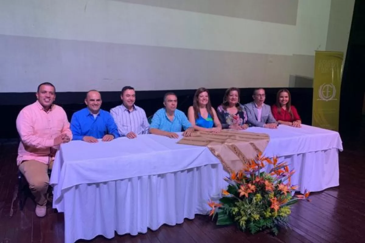 "Servir con Alegría" un compromiso en el Distrito Judicial de Buga "Servir con Alegría" un compromiso en el Distrito Judicial de Buga