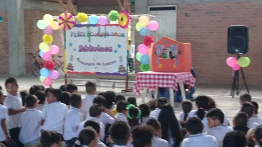 Aventura de letras en la Institución Educativa Agrícola de Buga Aventura de letras en la Institución Educativa Agrícola de Buga