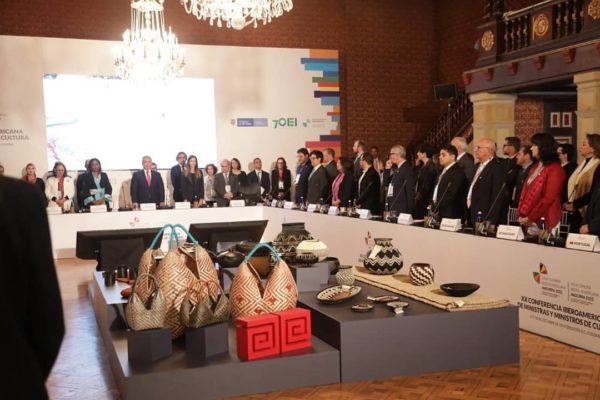 Colombia epicentro de la Cultura en Iberoamérica Colombia epicentro de la Cultura en Iberoamérica