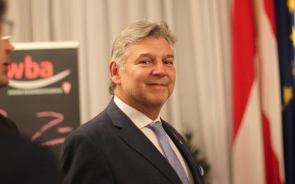 Comercio en Colombia rinde sus cuentas Jaime Alberto Cabal Presidente de Fenalco hace balance Comercio en Colombia rinde sus cuentas Jaime Alberto Cabal Presidente de Fenalco hace balance