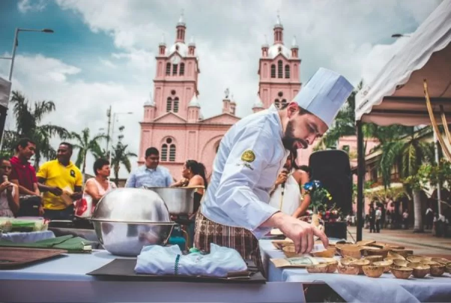 Buga Ancestral reconoce dos talentos de la cocina gourmet: Wilson Sedas y Omar Bedoya, chefs con pasión y vocación Buga Ancestral reconoce dos talentos de la cocina gourmet: Wilson Sedas y Omar Bedoya, chefs con pasión y vocación