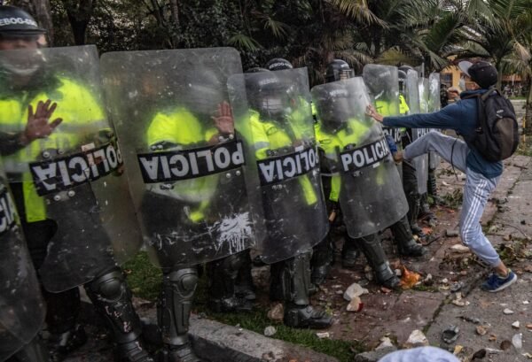 Urge esclarecimiento de actos vandálicos en Bogotá Urge esclarecimiento de actos vandálicos en Bogotá