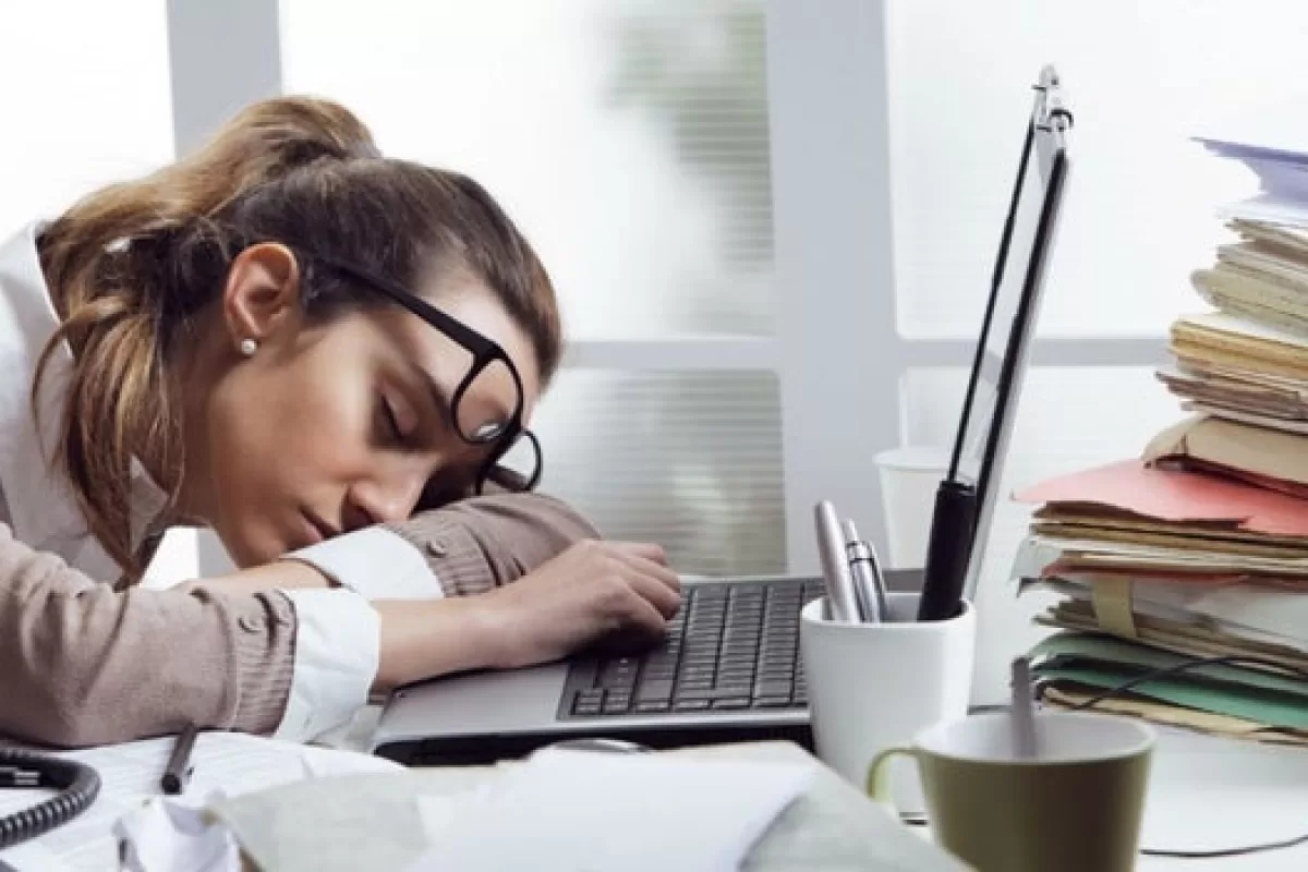 Estrés laboral en la pandemia del Covid-19 y sus problemas