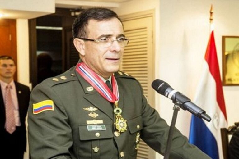 Policía tiene nuevo director en Colombia Policía tiene nuevo director en Colombia