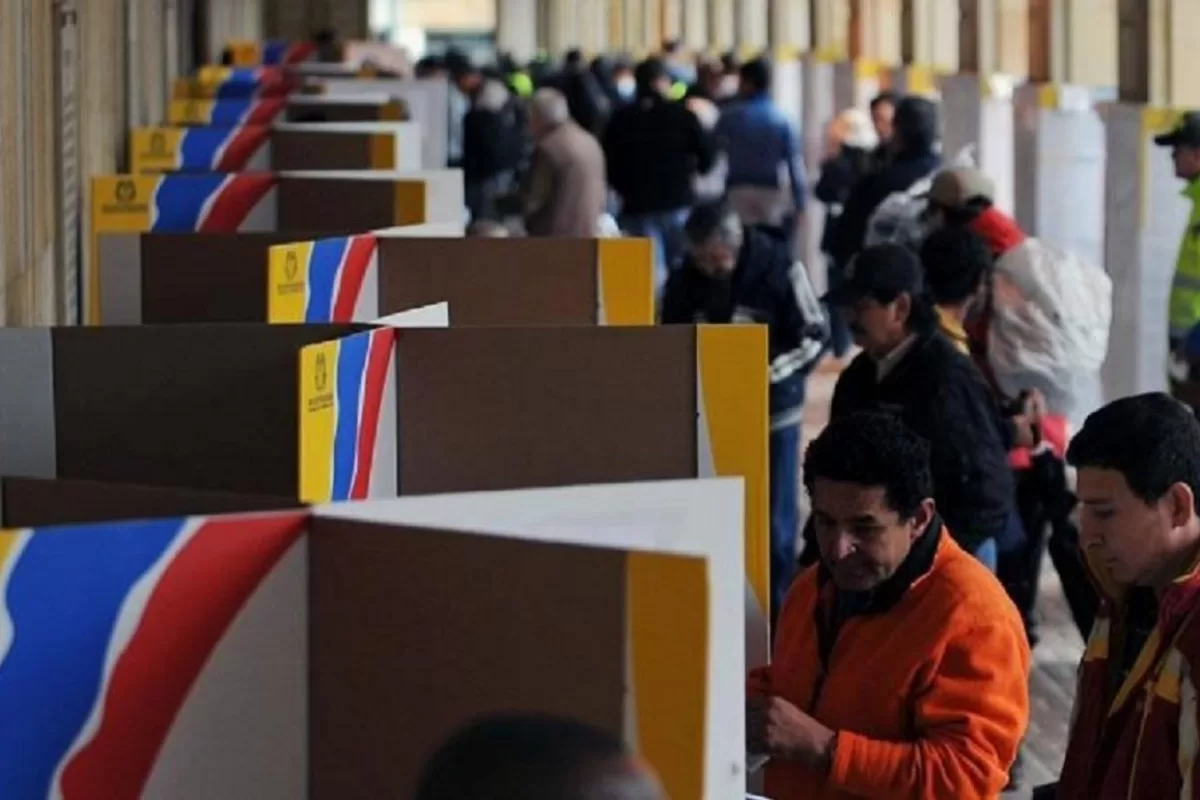 Favoritos prenden motores de campaña presidencial en Colombia Favoritos prenden motores de campaña presidencial en Colombia