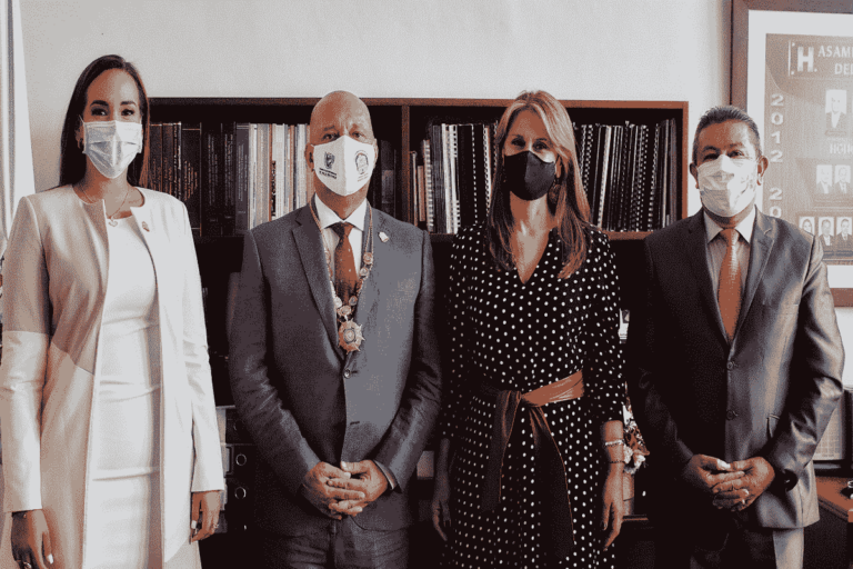 Nueva Mesa Directiva asume en Asamblea del Valle
