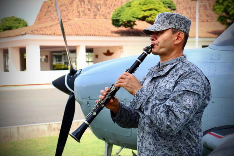 La inspiración de un vallecaucano en la Fuerza Aérea