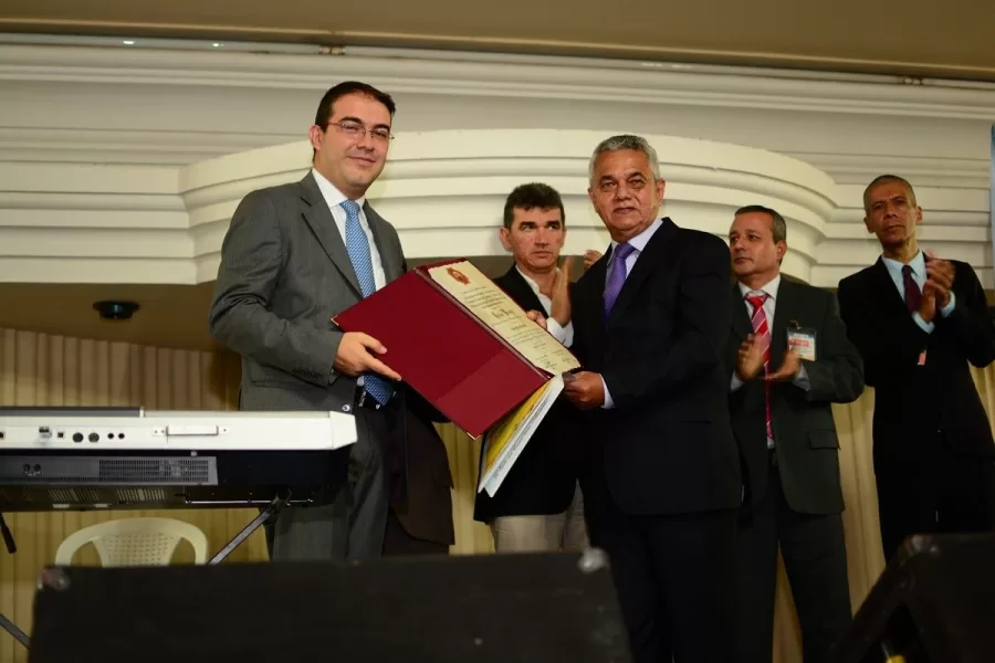 Revista Imagen De los Vallecaucanos Región Pacífico 20 años avanzando con la tecnología y construyendo región con sus protagonistas Revista Imagen De los Vallecaucanos Región Pacífico 20 años avanzando con la tecnología y construyendo región con sus protagonistas